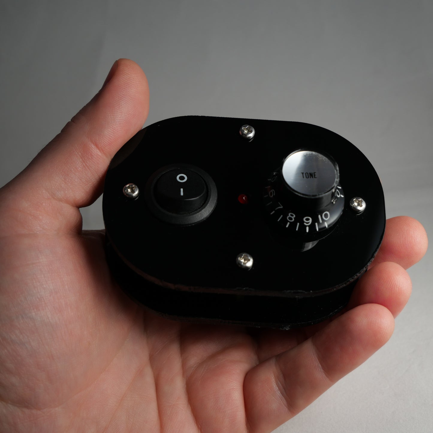 Black Acrylic Compact Midi Controller with 1 Latching Note Button 1 Potentiometer Knob and LED
