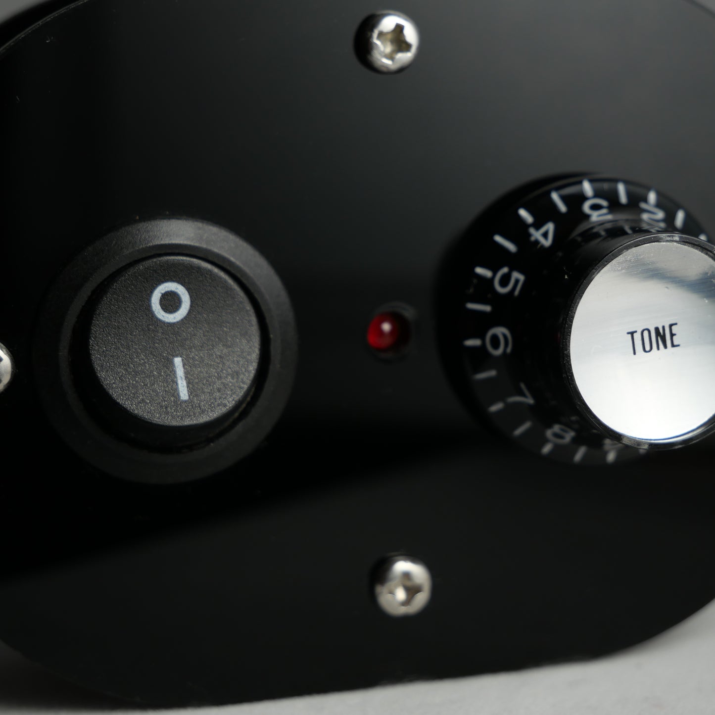 Black Acrylic Compact Midi Controller with 1 Latching Note Button 1 Potentiometer Knob and LED