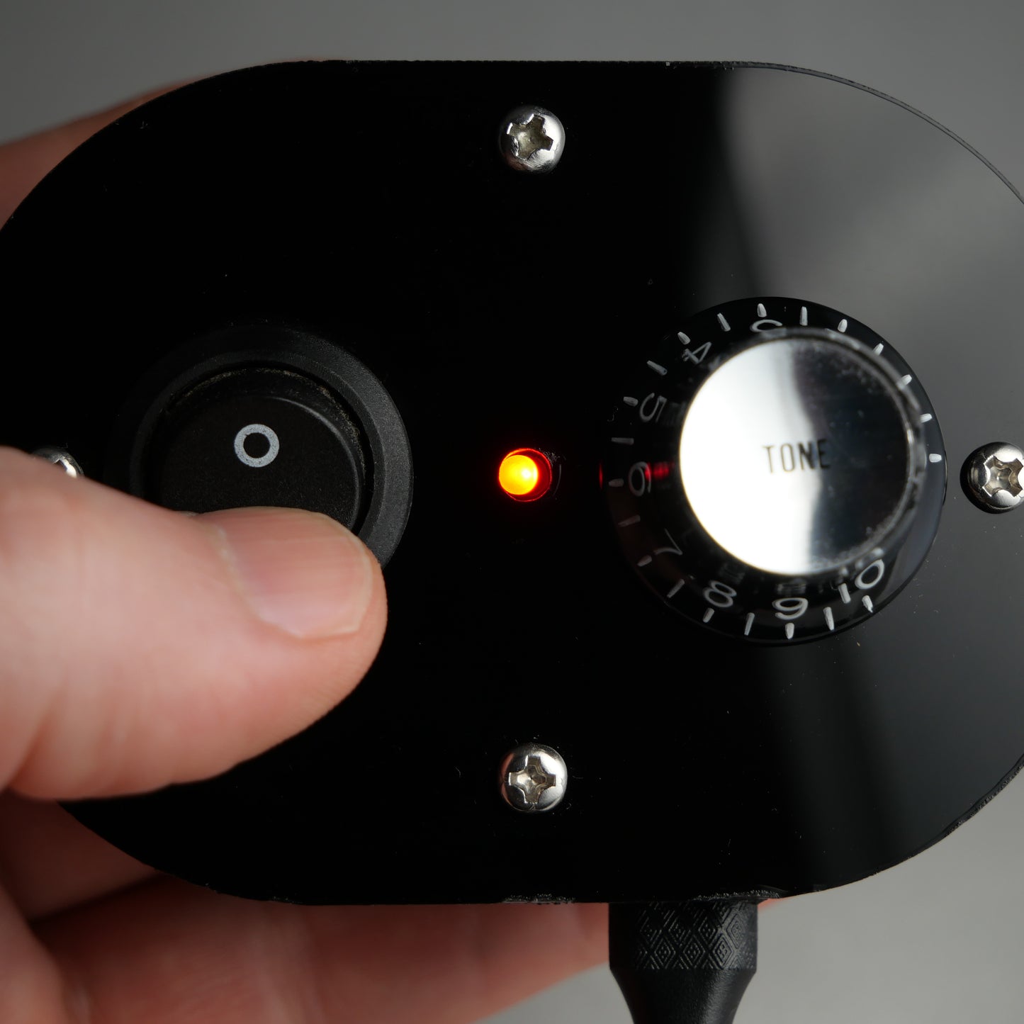 Black Acrylic Compact Midi Controller with 1 Latching Note Button 1 Potentiometer Knob and LED