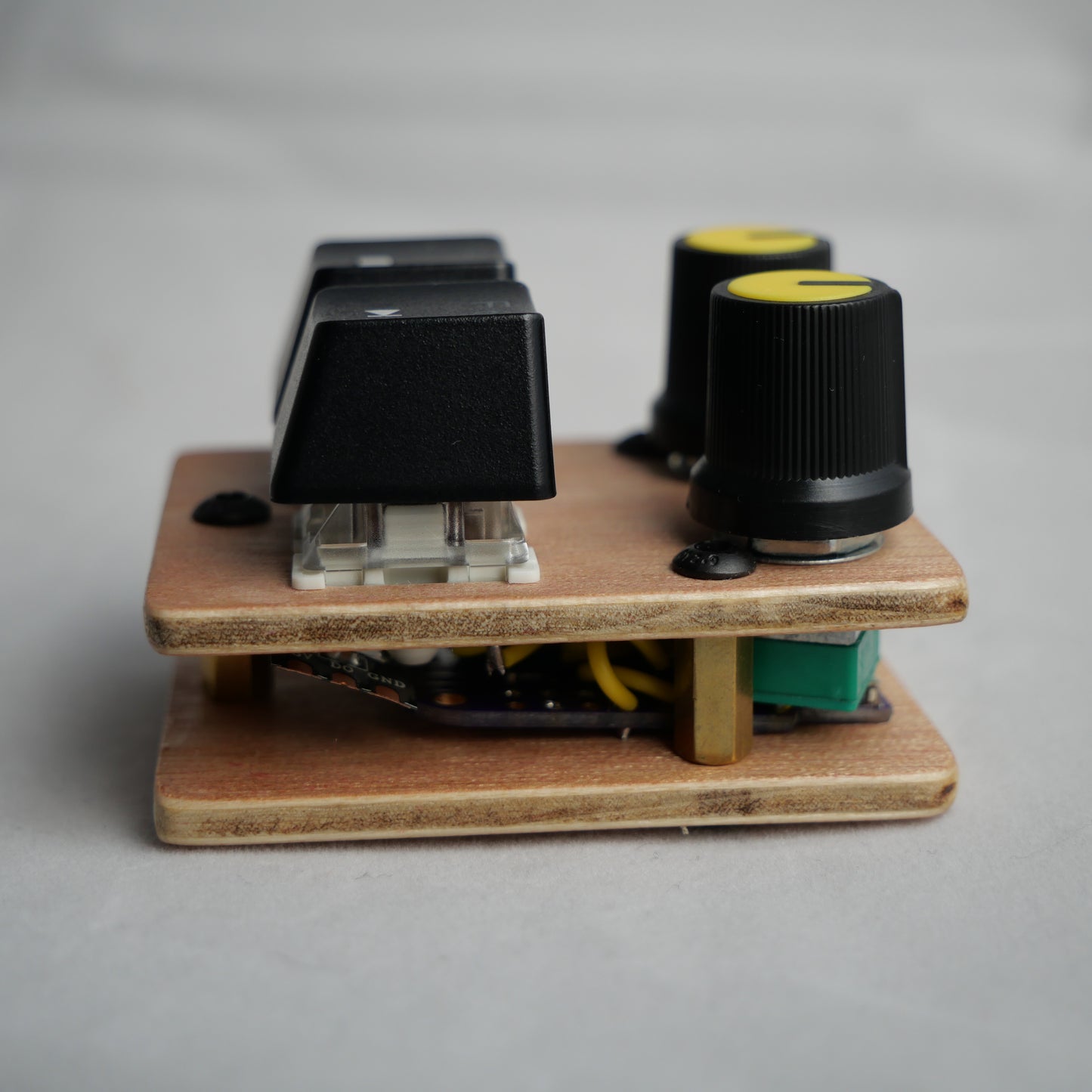 madMidiMini Yellow