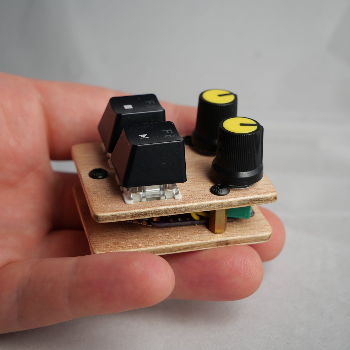 madMidiMini Yellow