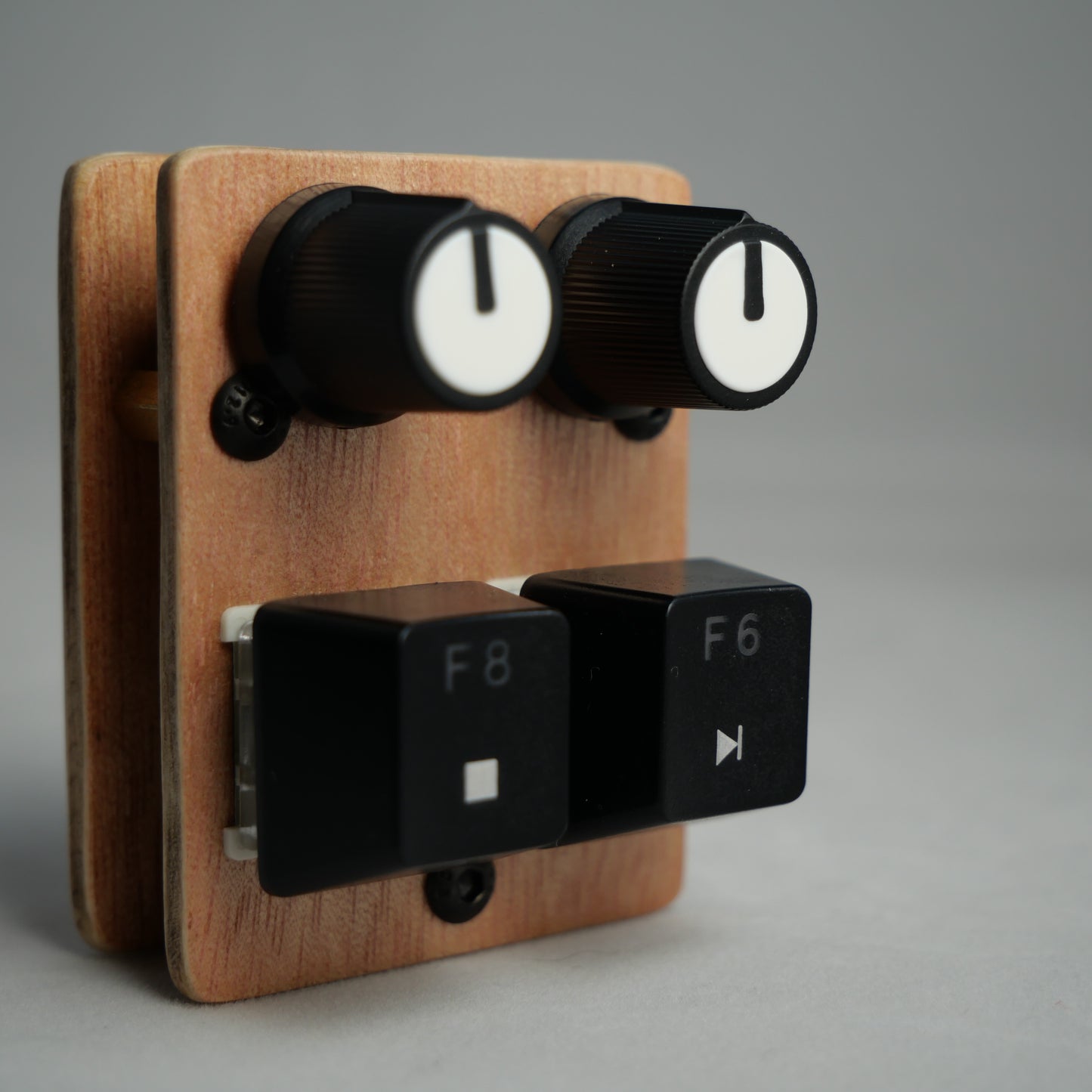 madMidiMini White