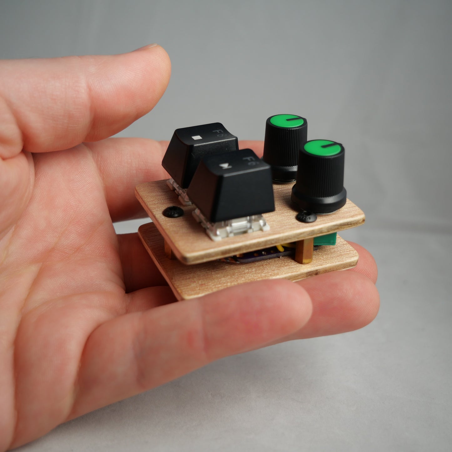 madMidiMini Green