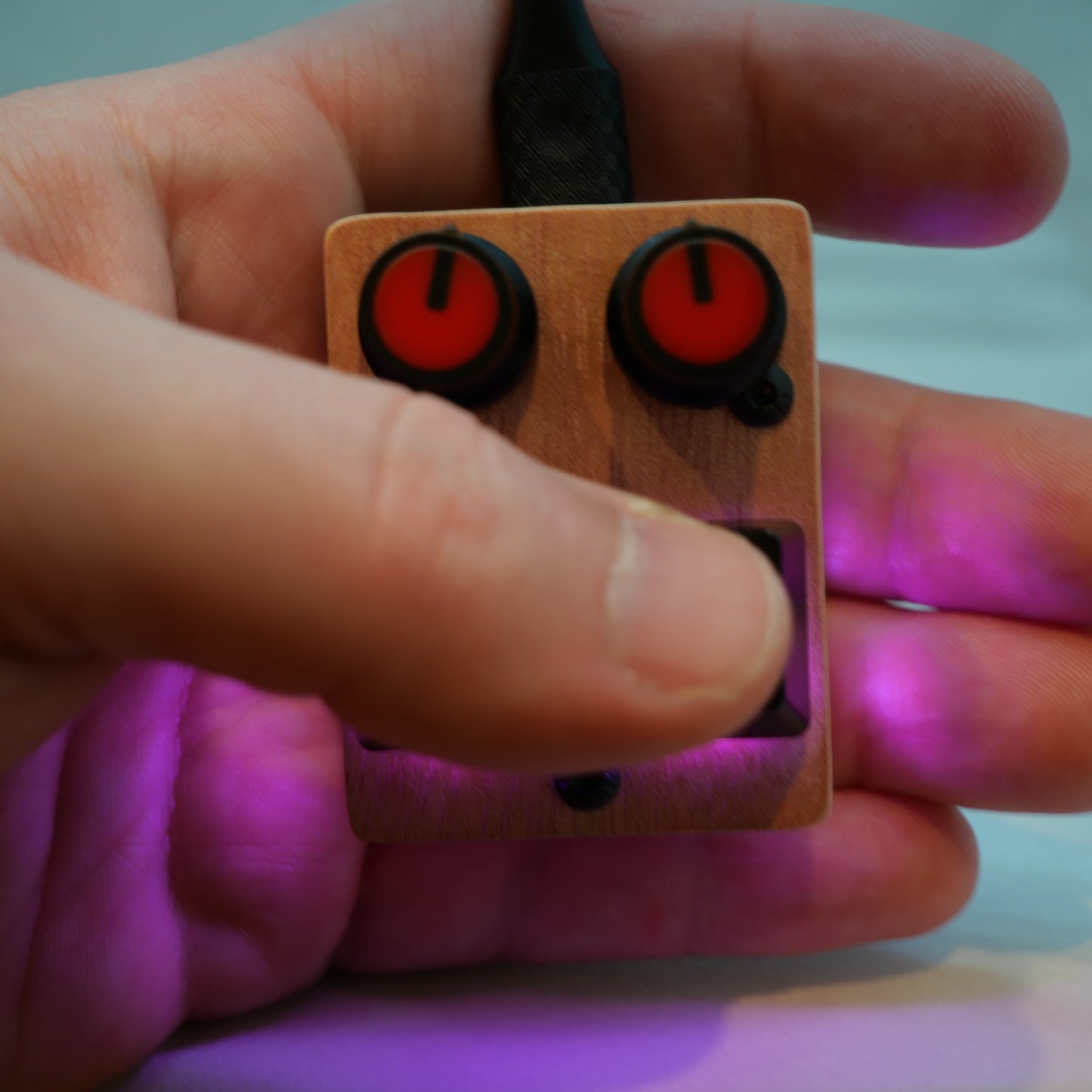 madMidiMini Red