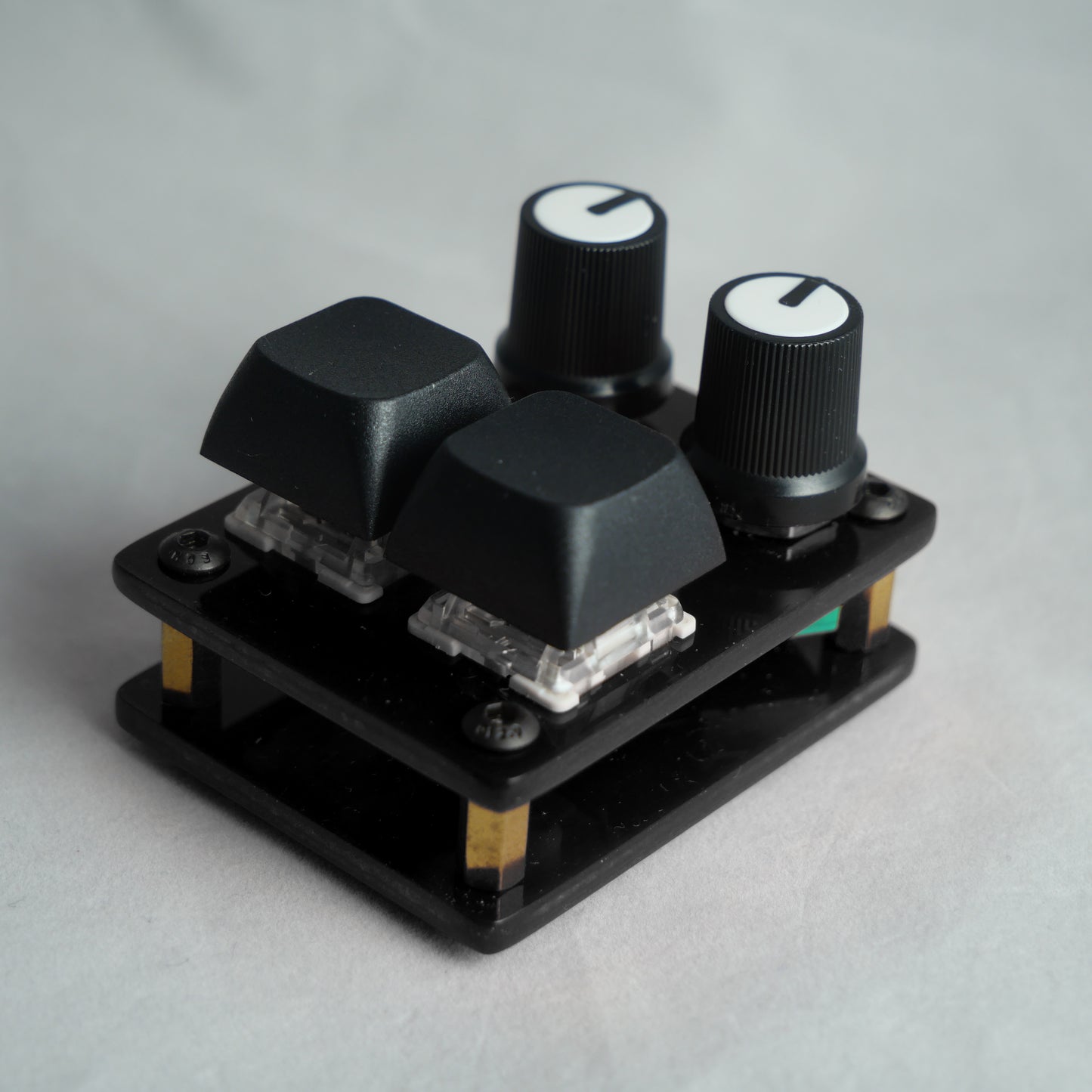 madMidiMini Acrylic Black