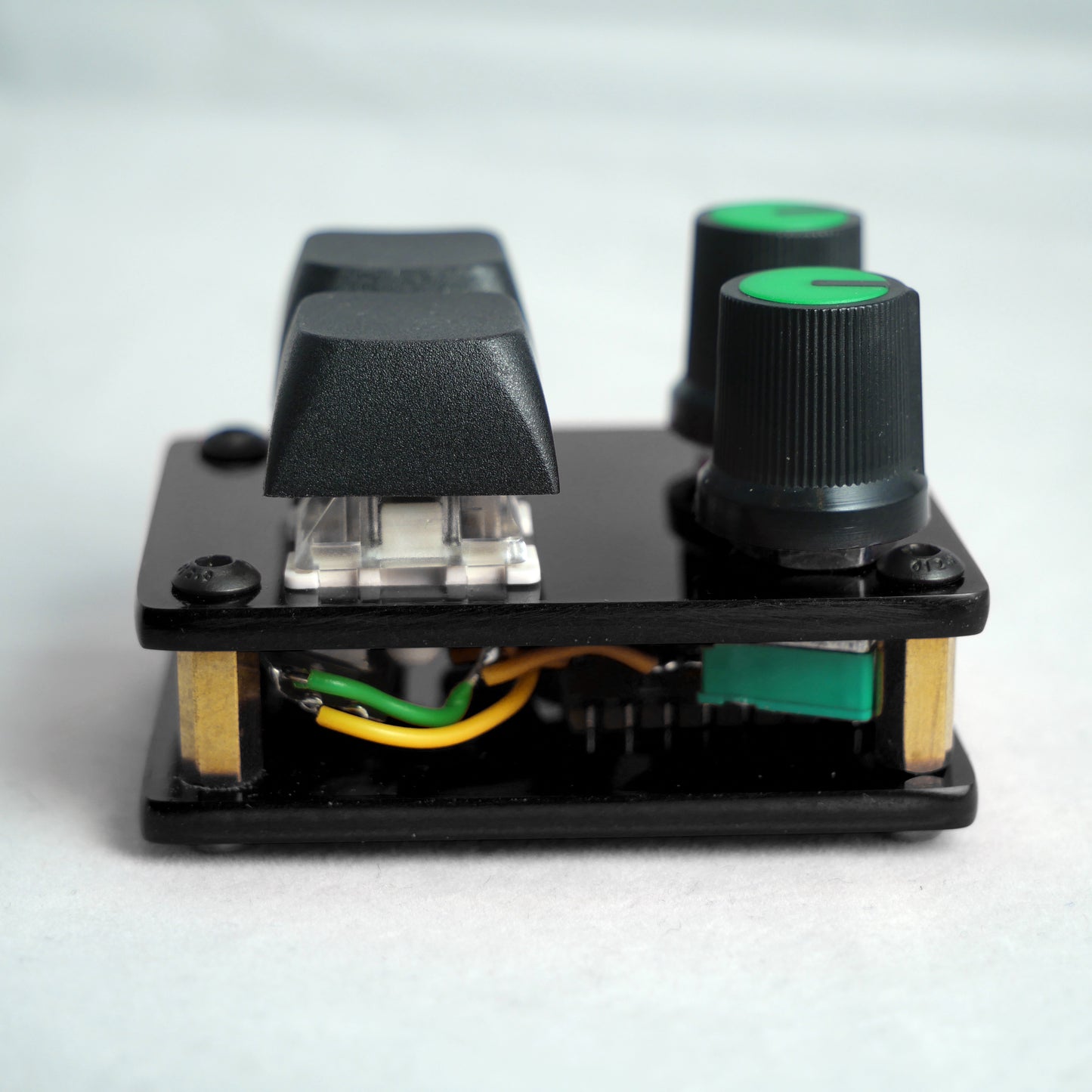 madMidiMini Acrylic Black