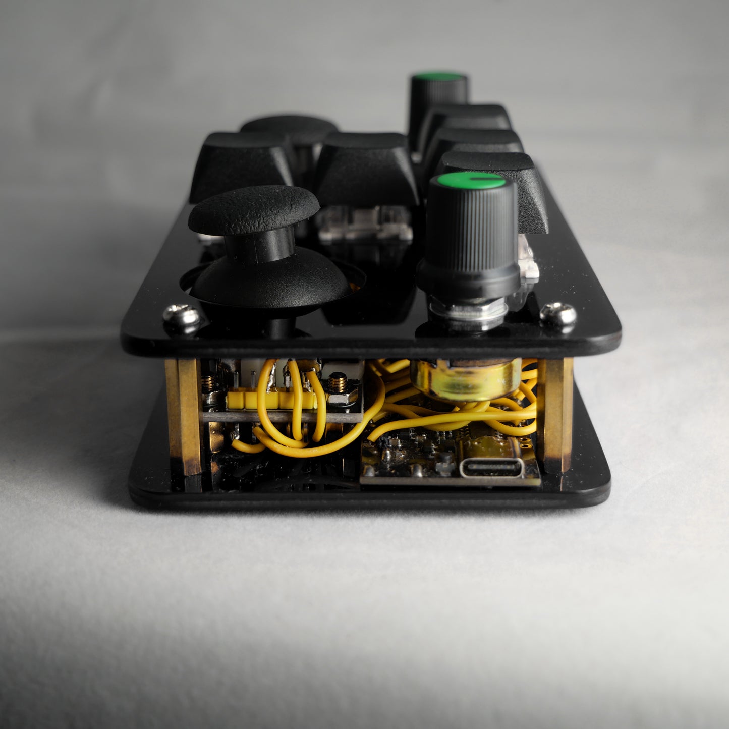 madMidi Acrylic Wireless Black and Green