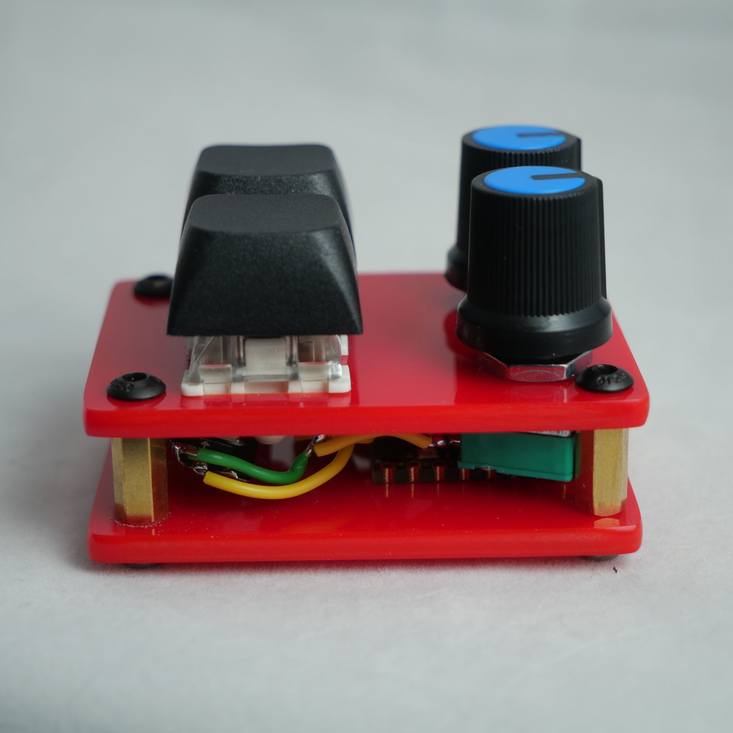 madMidiMini Acrylic Red