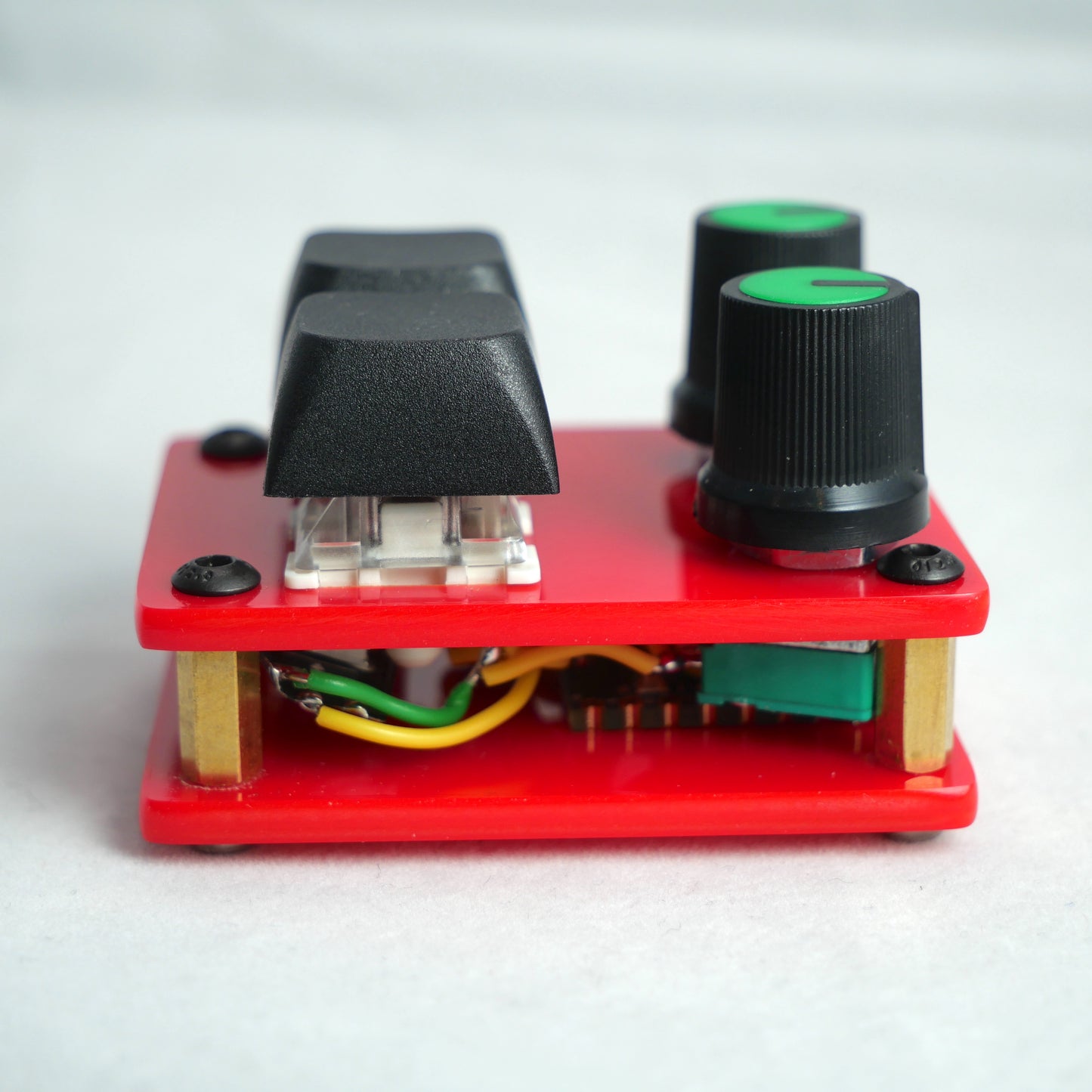 madMidiMini Acrylic Red