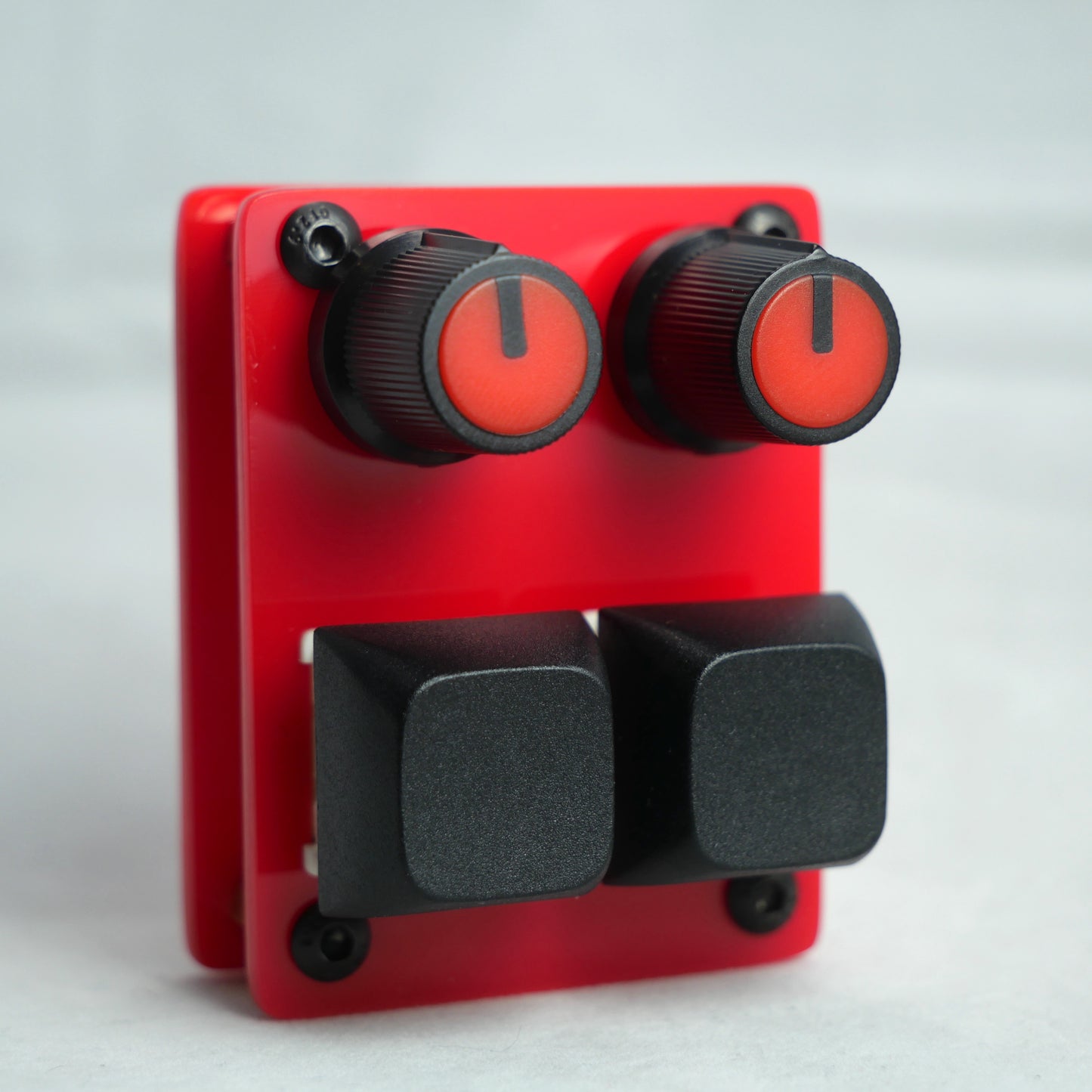 madMidiMini Acrylic Red
