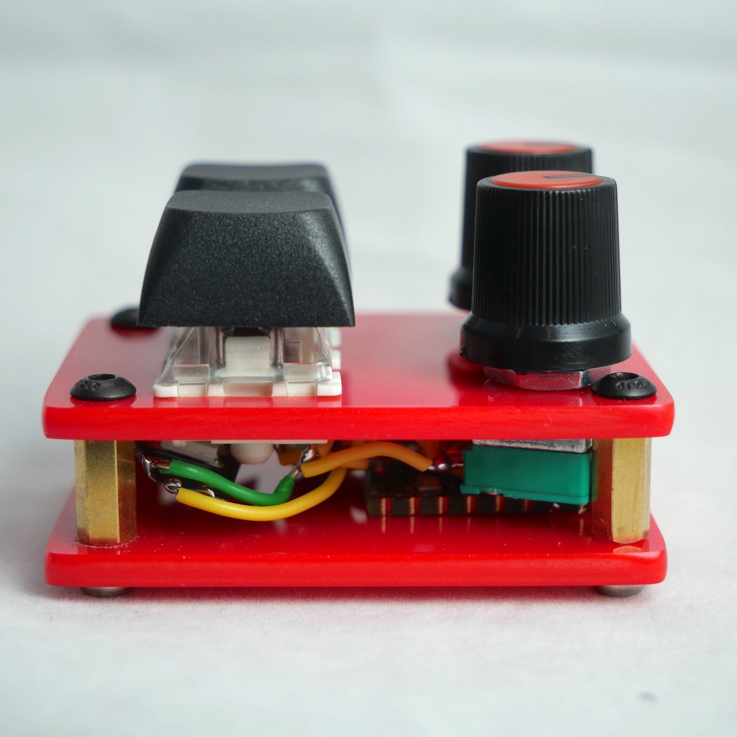 madMidiMini Acrylic Red