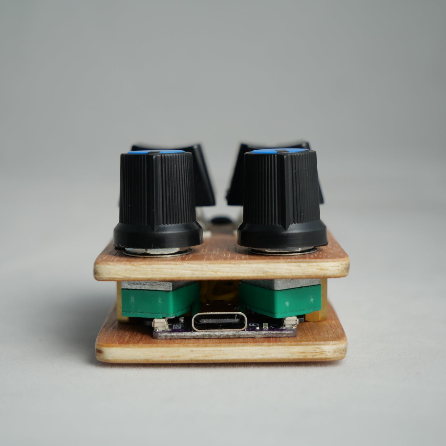 madMidiMini Blue