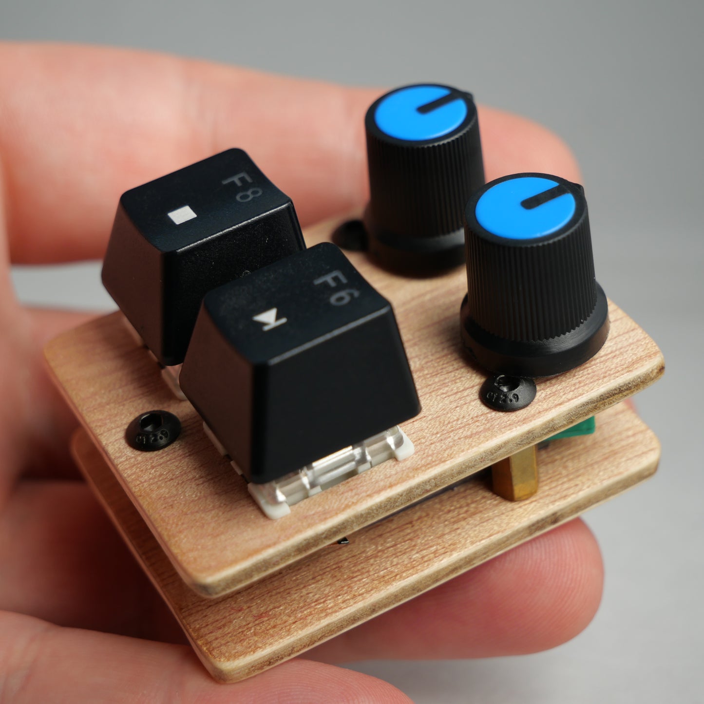 madMidiMini Blue