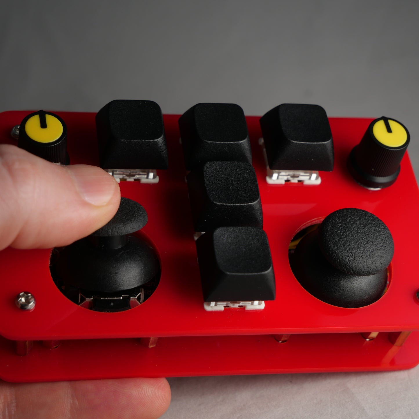 madMidi Acrylic Wireless Red and Yellow